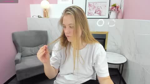 Snapshot of jade_soft chatting on 21, 12, 2024 Jade online show from 21, 12, 2024