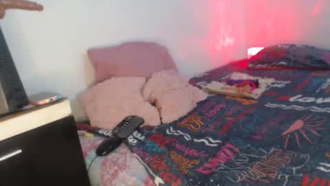 Snapshot of jade_watson19 chatting on 22, 10, 2025 Jade Watson online show from 22, 10, 2025