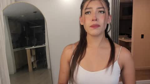 Jade online show from 25, 2, 2025