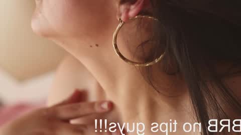 Snapshot of jadeestudios chatting on 27, 12, 2024 jadeestudios online show from 27, 12, 2024