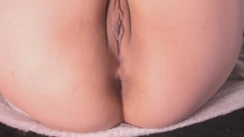 Snapshot of jadeestudios chatting on 23, 1, 2025 jadeestudios online show from 23, 1, 2025