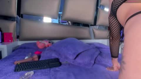 Snapshot of jadeestudios chatting on 7, 10, 2025 jadeestudios online show from 7, 10, 2025