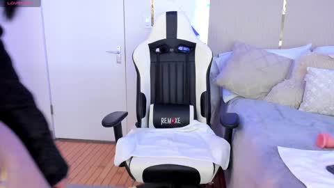 Jadeh online show from 28, 1, 2025