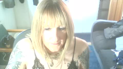 Snapshot of jadeladyboyminx chatting on 20, 7, 2026 Jademinx online show from 20, 7, 2026