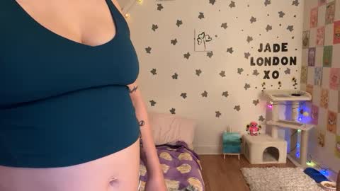 Snapshot of jadelondonxo chatting on 11, 3, 2025 Jade online show from 11, 3, 2025