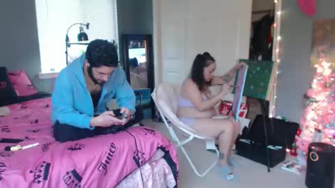 Snapshot of jadelondonxo chatting on 13, 12, 2025 Jade online show from 13, 12, 2025