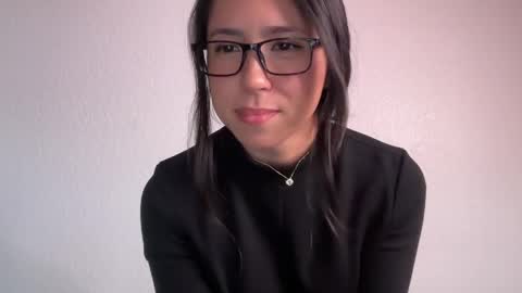 Snapshot of jadelove_ chatting on 13, 5, 2026 Jade Love online show from 13, 5, 2026