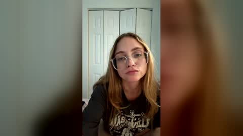 Snapshot of jademonroe0522 chatting on 25, 4, 2026 jademonroe0522 online show from 25, 4, 2026