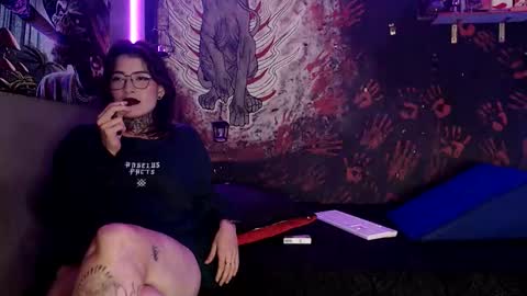 Snapshot of jadepoarch chatting on 21, 4, 2026 Alex and Venus online show from 21, 4, 2026