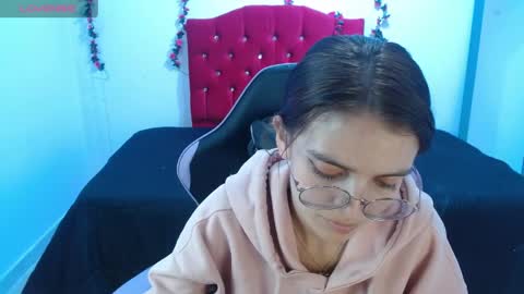Snapshot of jaide412638 chatting on 27, 5, 2026 jaide412638 online show from 27, 5, 2026