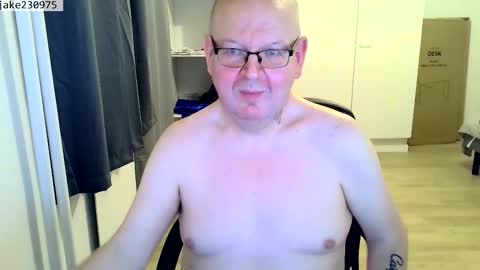 Snapshot of jake230975 chatting on 3, 3, 2026 Jake2309 online show from 3, 3, 2026