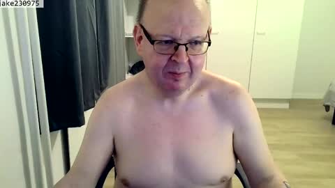 Snapshot of jake230975 chatting on 11, 4, 2026 Jake2309 online show from 11, 4, 2026