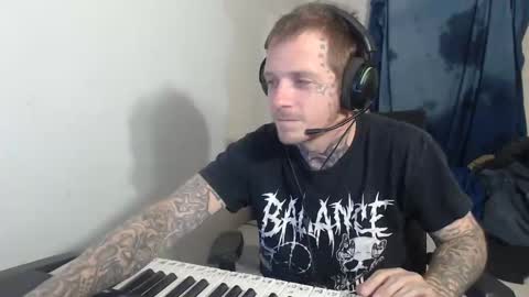 showingitoff online show from 14, 9, 2025