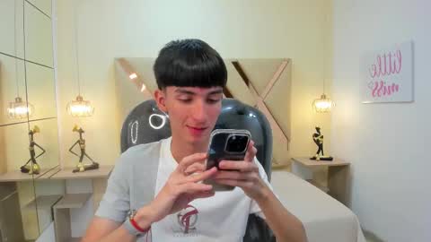 JAKE online show from 4, 12, 2025