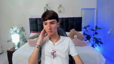 Snapshot of jake_evanss_ chatting on 12, 5, 2026 JAKE online show from 12, 5, 2026