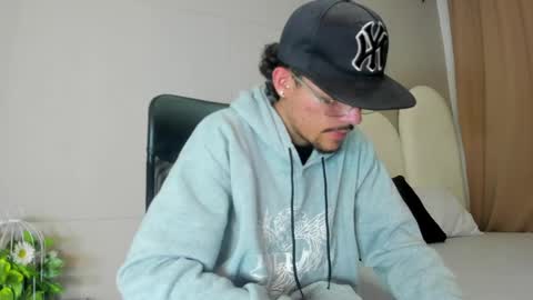 Snapshot of jake_miller__ chatting on 5, 5, 2026 Jake online show from 5, 5, 2026