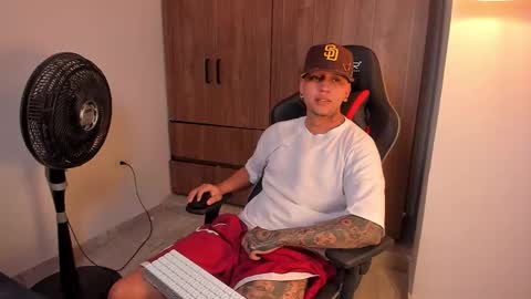 Snapshot of jake_pons chatting on 4, 3, 2026 Jake Pons online show from 4, 3, 2026