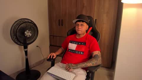 Snapshot of jake_pons chatting on 6, 3, 2026 Jake Pons online show from 6, 3, 2026