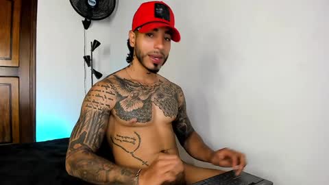 Snapshot of jakee_brown chatting on 17, 1, 2025 Santiago online show from 17, 1, 2025