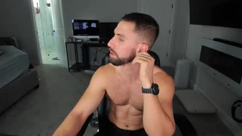Snapshot of jakeorion chatting on 13, 4, 2026 Jake Orion online show from 13, 4, 2026