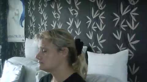 Snapshot of jakkilouise chatting on 20, 10, 2025 JAKKI LOUISE pornstar online show from 20, 10, 2025