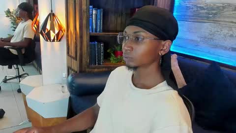 Snapshot of jamalmyst_ chatting on 8, 3, 2025 online show from 8, 3, 2025
