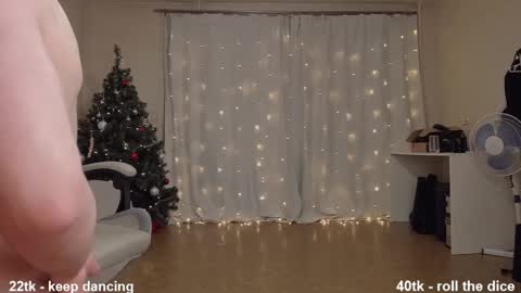 Snapshot of jame_flow chatting on 6, 1, 2025 Hey there Im Jame online show from 6, 1, 2025