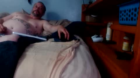 Snapshot of james30cup chatting on 1, 4, 2026 what you in too online show from 1, 4, 2026