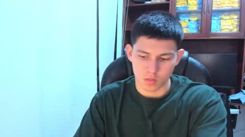 Snapshot of james_cr chatting on 24, 2, 2025 james_cr online show from 24, 2, 2025