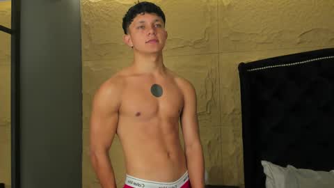 jamesgolden_ online show from 18, 12, 2025