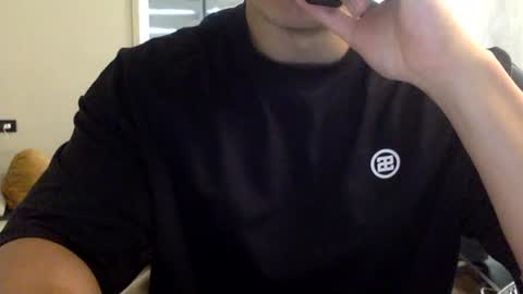 jamesmo820913 online show from 11, 3, 2025