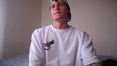 Snapshot of jamesss____ chatting on 13, 12, 2024 jamesss____ online show from 13, 12, 2024