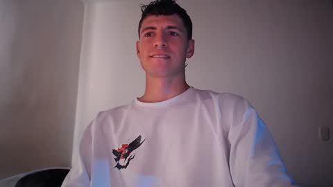 Snapshot of jamesss____ chatting on 15, 12, 2024 jamesss____ online show from 15, 12, 2024