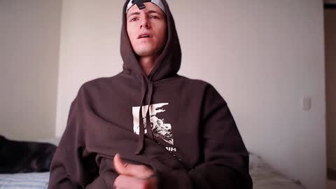 Snapshot of jamesss____ chatting on 18, 12, 2024 jamesss____ online show from 18, 12, 2024