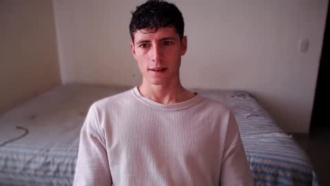 Snapshot of jamesss____ chatting on 8, 1, 2025 jamesss____ online show from 8, 1, 2025