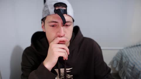 Snapshot of jamesss____ chatting on 12, 1, 2025 jamesss____ online show from 12, 1, 2025