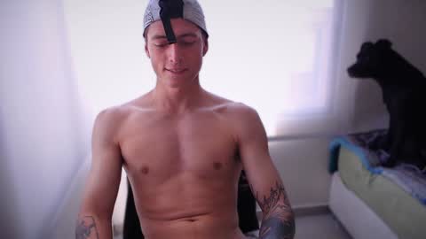 Snapshot of jamesss____ chatting on 15, 1, 2025 jamesss____ online show from 15, 1, 2025