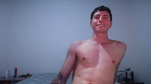 Snapshot of jamesss____ chatting on 6, 2, 2025 jamesss____ online show from 6, 2, 2025