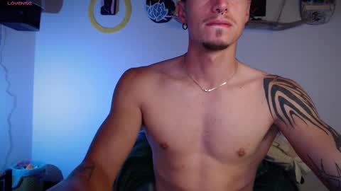 Snapshot of jamesss____ chatting on 25, 9, 2025 jamesss____ online show from 25, 9, 2025