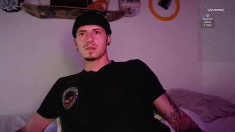 Snapshot of jamesss____ chatting on 22, 10, 2025 jamesss____ online show from 22, 10, 2025