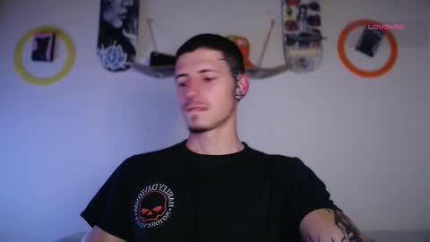 Snapshot of jamesss____ chatting on 18, 11, 2025 jamesss____ online show from 18, 11, 2025