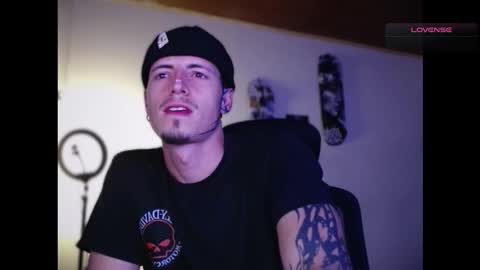 Snapshot of jamesss____ chatting on 30, 11, 2025 jamesss____ online show from 30, 11, 2025