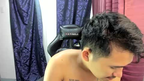 Snapshot of jamesthebigcockxxx chatting on 8, 3, 2025 jamesthebigcockxxx online show from 8, 3, 2025