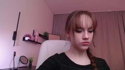 Snapshot of jamie_chung chatting on 6, 4, 2026 jamie_chung online show from 6, 4, 2026