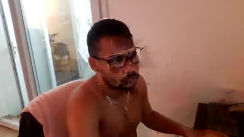 Snapshot of jamielonnas chatting on 3, 2, 2026 Jamie Lonnas online show from 3, 2, 2026