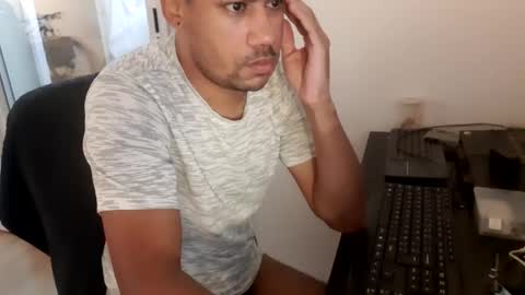 Snapshot of jamielonnas chatting on 2, 3, 2026 Jamie Lonnas online show from 2, 3, 2026