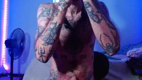 Snapshot of jammes_owen chatting on 26, 10, 2025 Jammes. online show from 26, 10, 2025