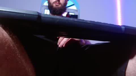 Snapshot of jammes_owen chatting on 6, 11, 2025 Jammes. online show from 6, 11, 2025