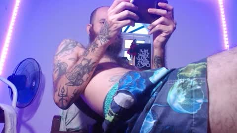 Snapshot of jammes_owen chatting on 10, 11, 2025 Jammes. online show from 10, 11, 2025