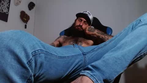 Snapshot of jammes_owen chatting on 20, 4, 2026 Jammes. online show from 20, 4, 2026